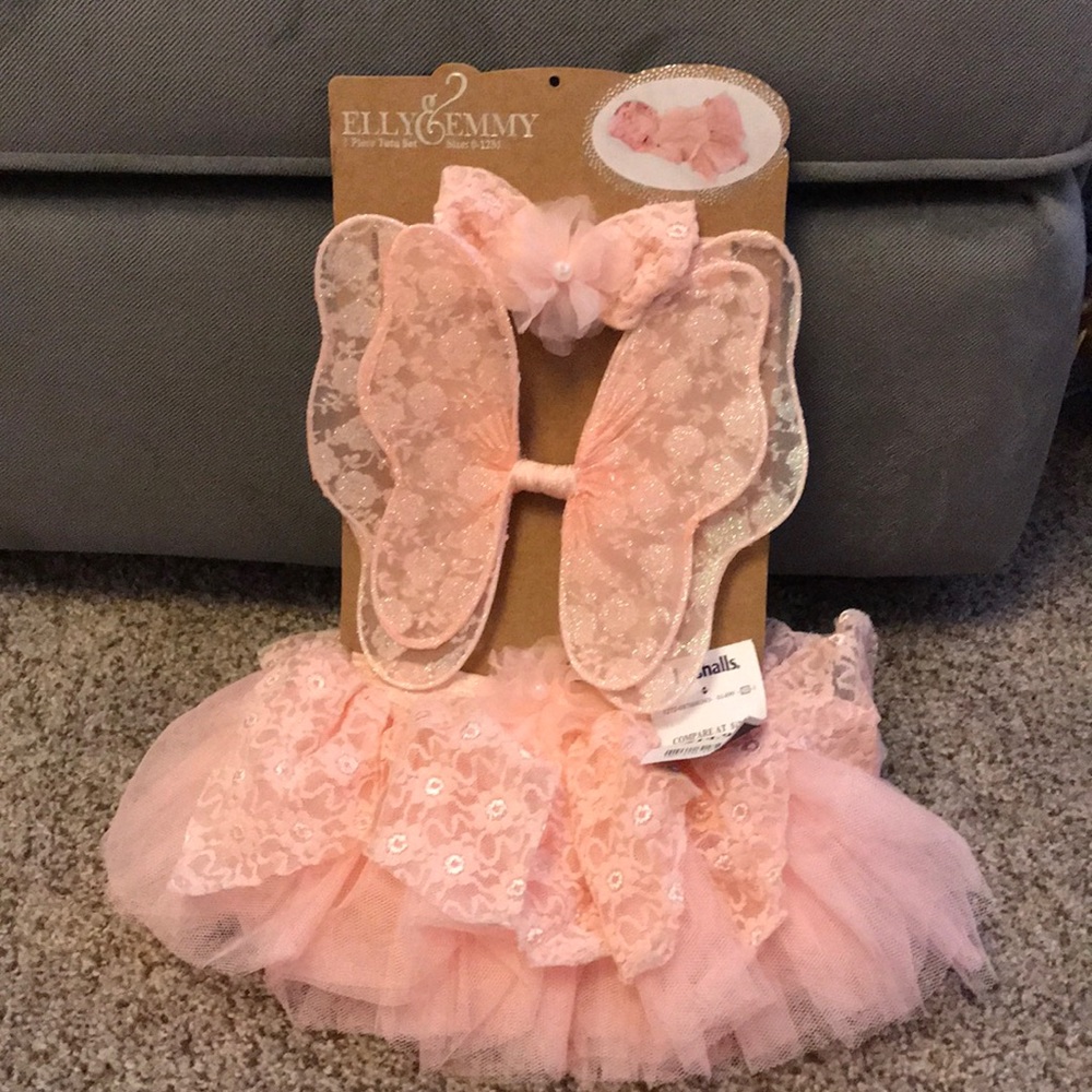 Newborn girls - Picture 1 of 1